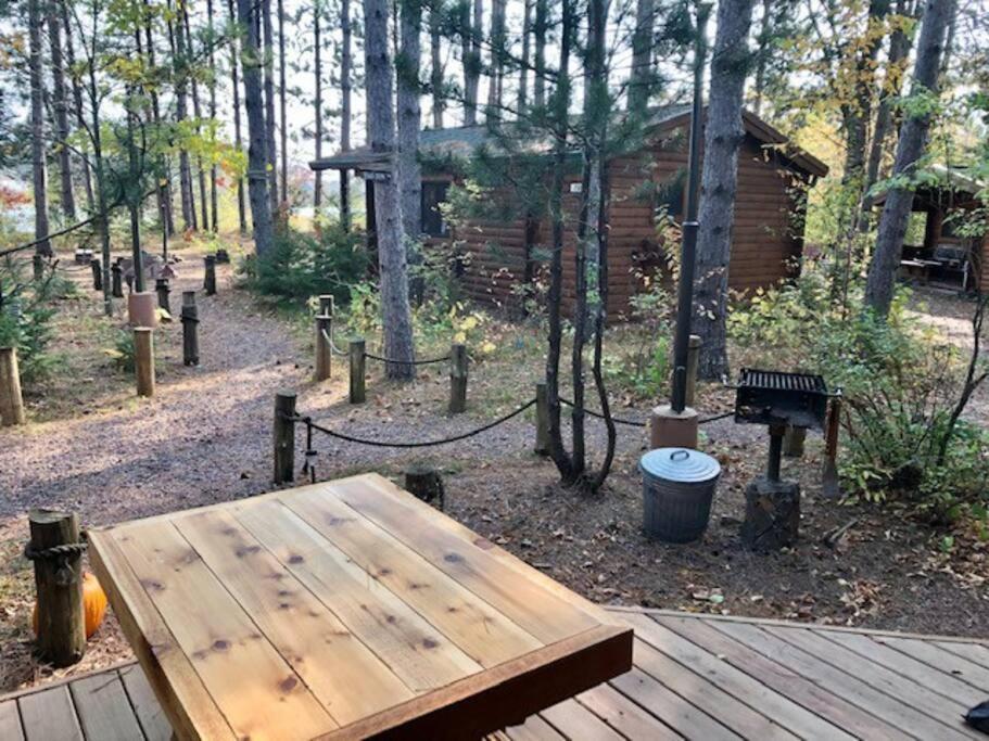 Honeybear Hideaway Cabin Hayward Exterior photo